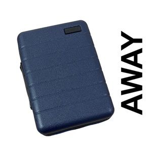 Away Hard Sided Amenity Kit